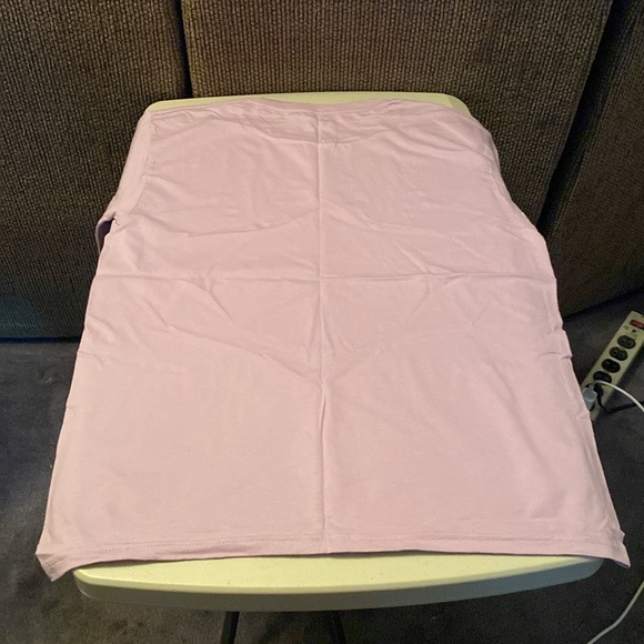 Obey short sleeve t-shirt. Size: M. Color: light purple - Picture 2 of 4